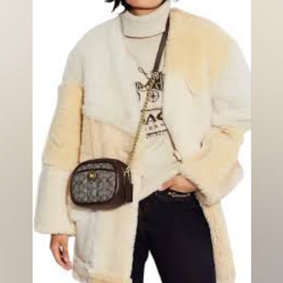 Coach camera bag - Picture 3 of 11